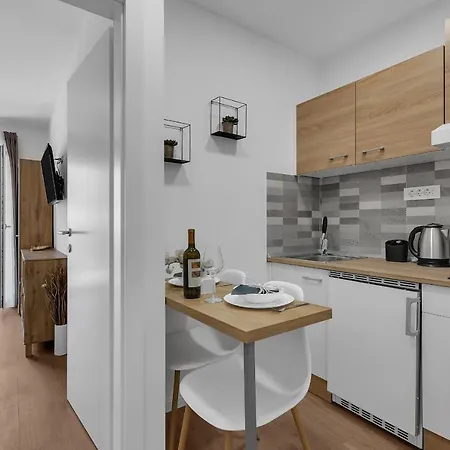 Rafael Apartment